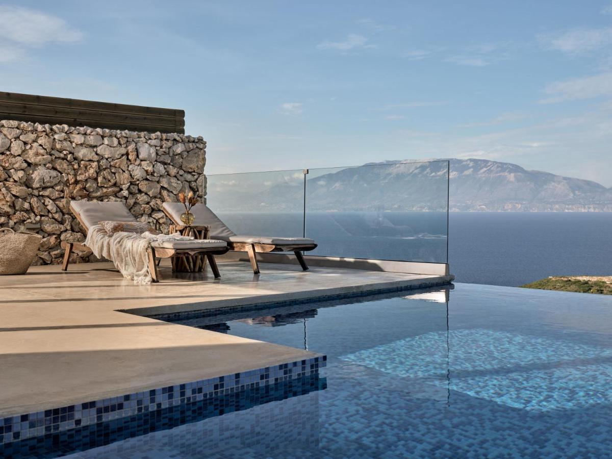 Akron Luxury Suites Koríthion Zewnętrze zdjęcie